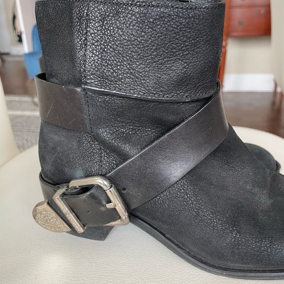 Vince Camuto Black Boots - Picture 8 of 9